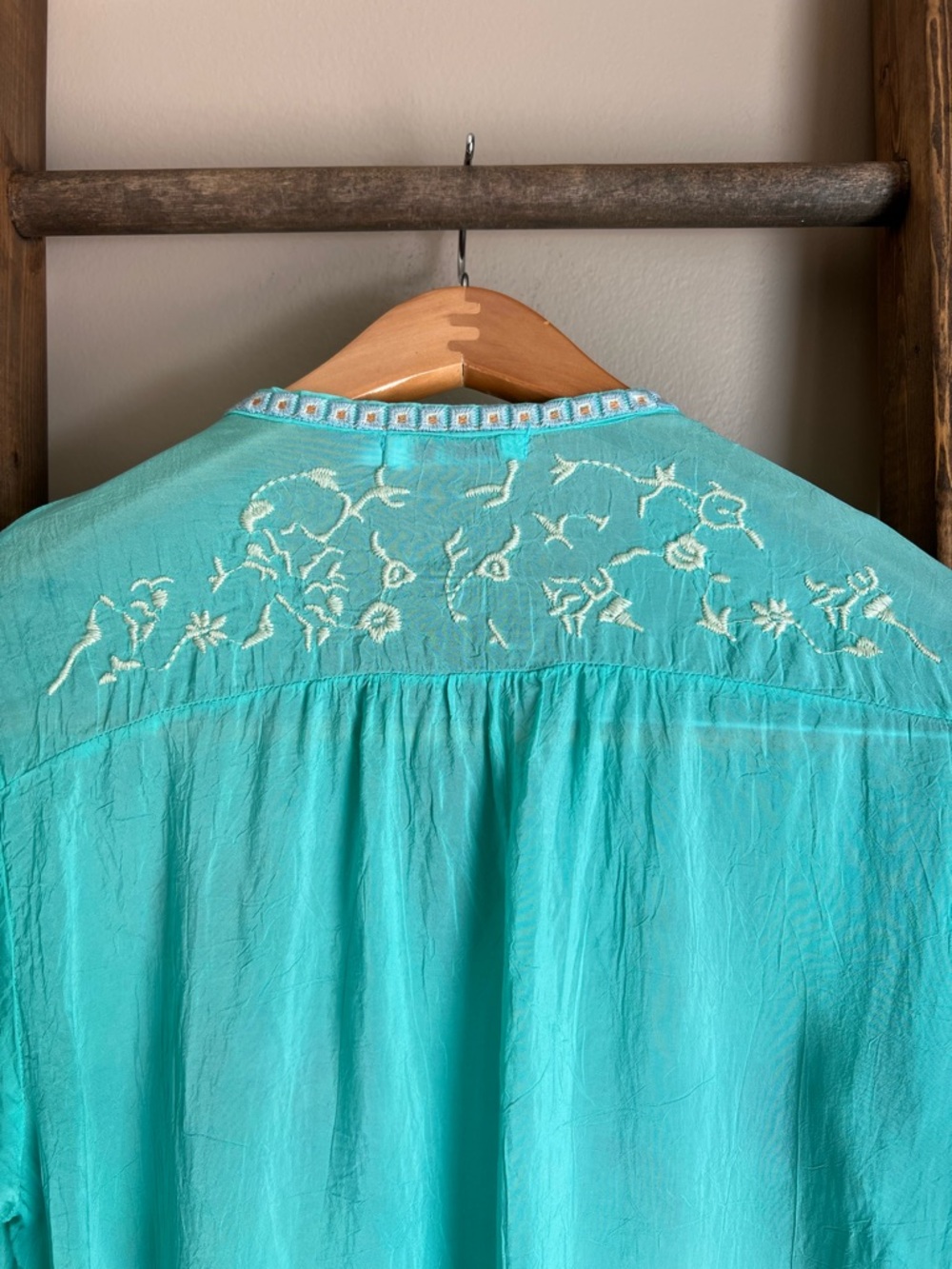Johnny Was Turquoise Embroidered V-Neck Tunic - Picture 7 of 9